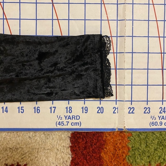 Free People Dress XS Velvet Mini Lace Trim V Neck Pullover Fit and Flare Black - Picture 16 of 16